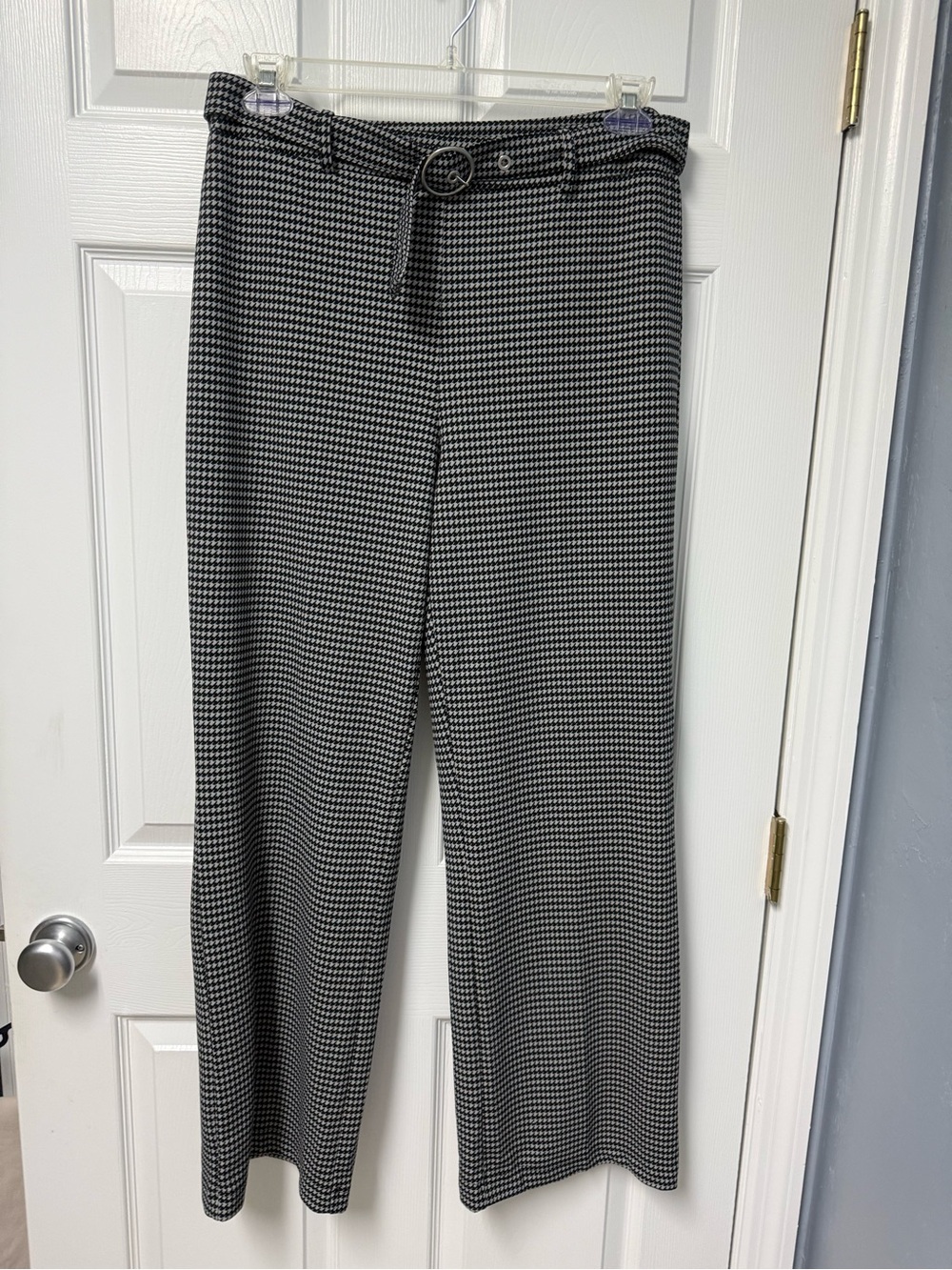 Black & White Houndstooth Wide-Leg Pants with Belt